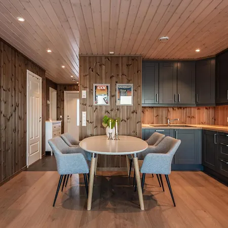 Pa Bualie, Golsfjellet * Gol